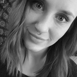 Meet your Posher, Casey